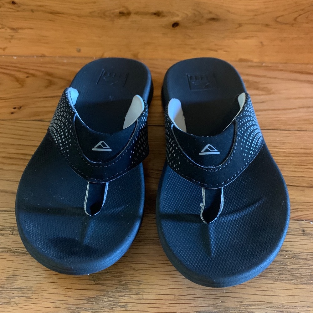 Reef little boys black flip flop size 13